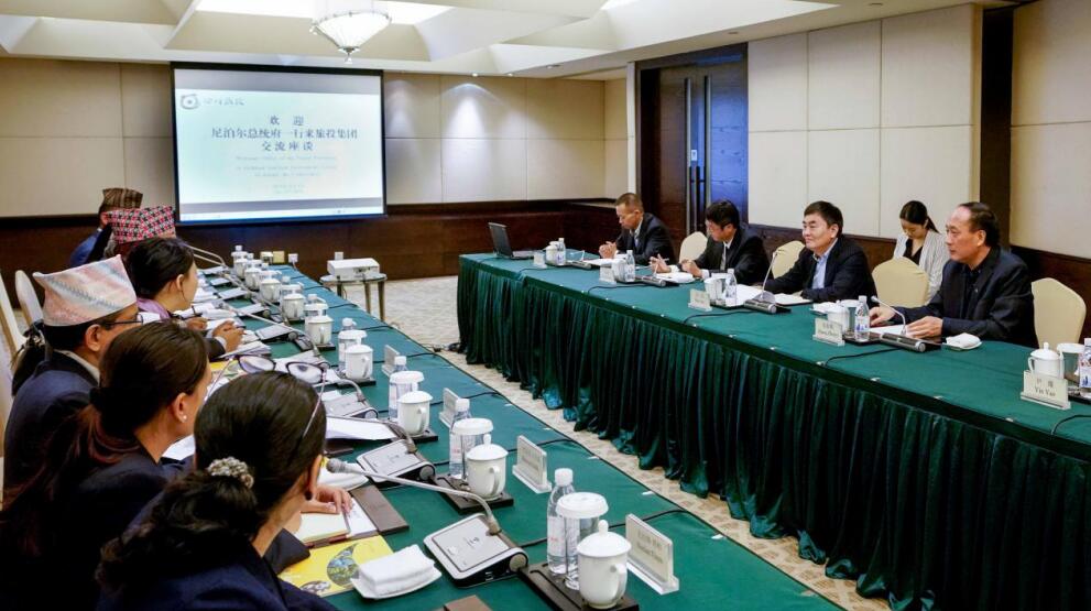 集团向导会见尼泊尔总统府联合秘书一行