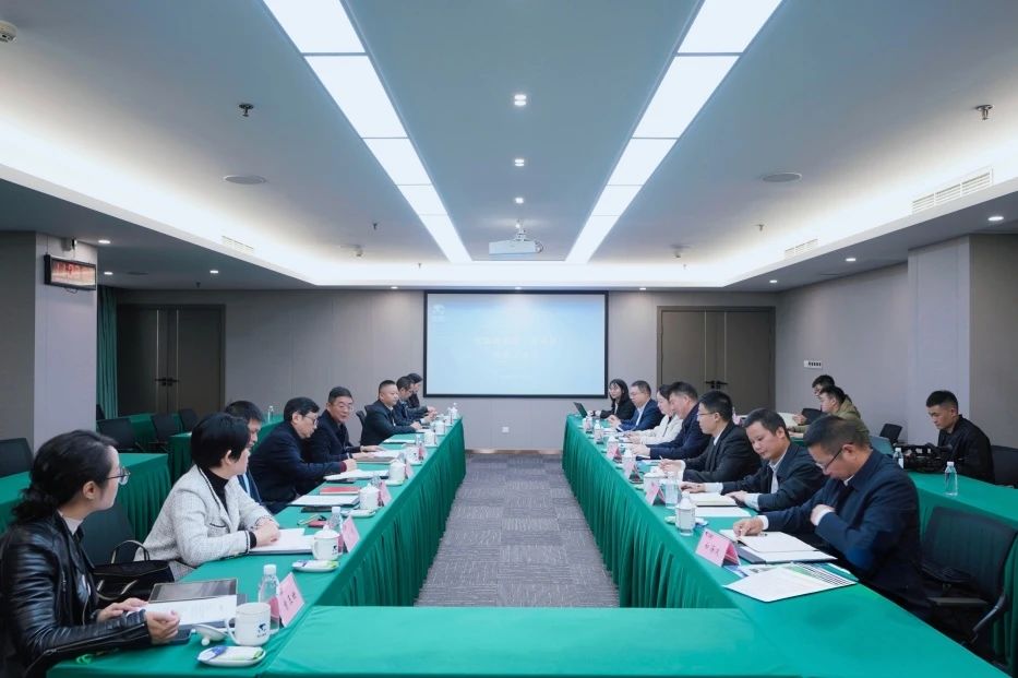 省尊龙凯时人生就是搏集团与青川县举行座谈交流会