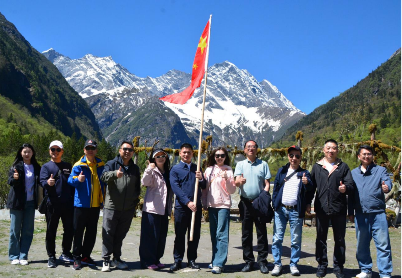 省尊龙凯时人生就是搏集团开展2025年劳模工匠疗休养研学活动